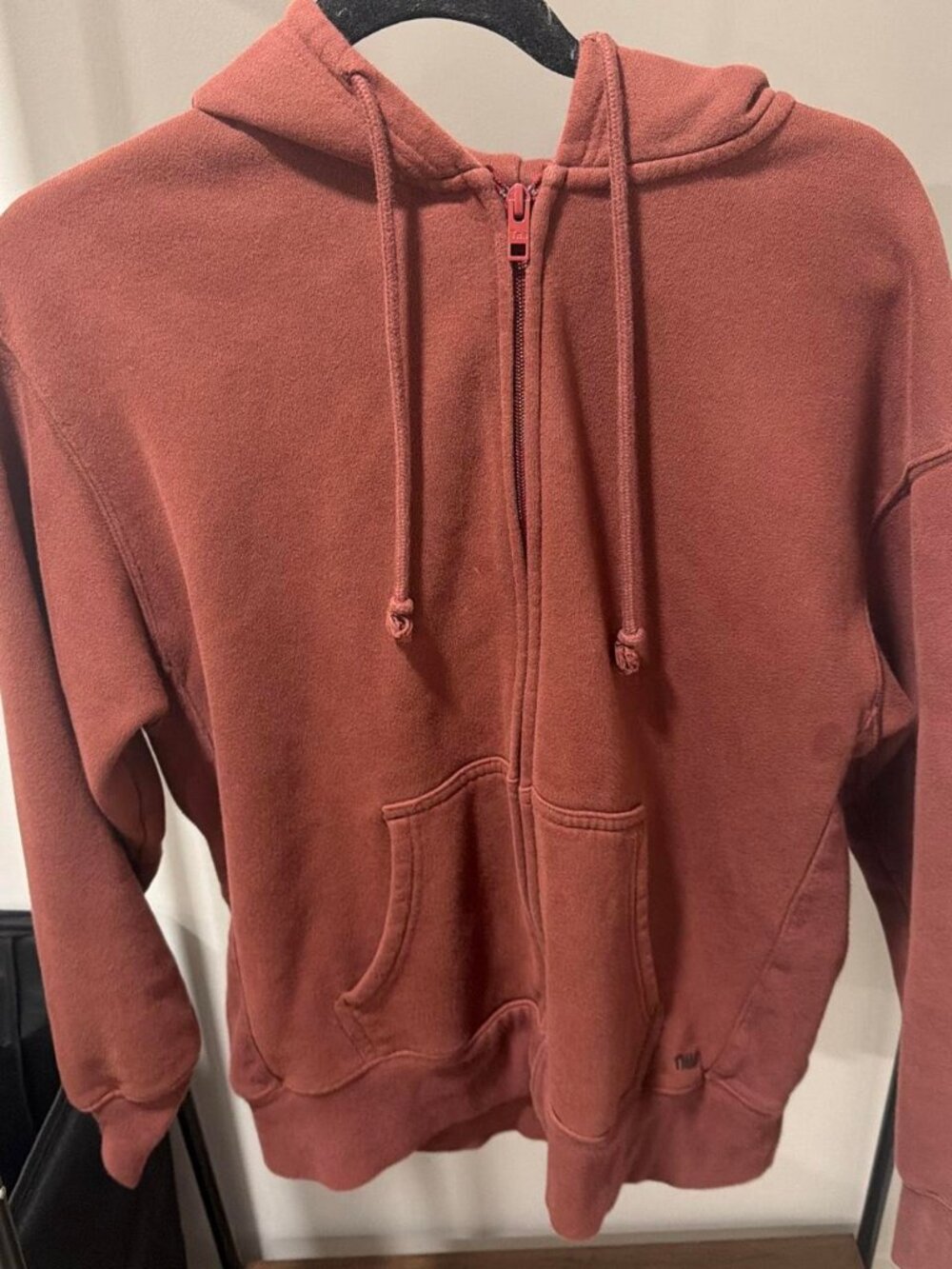 Aritzia Women's Sweatshirt Size XS